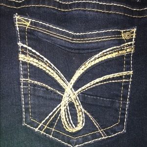 Wallflower Skinny Jeans